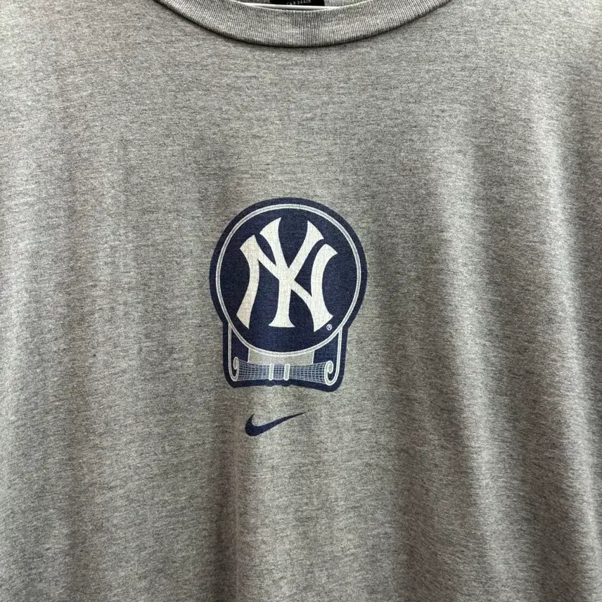 [SOLD OUT] [XL] 나이키 MLB 뉴욕 양키스 그래픽 반팔 티셔츠 3.5