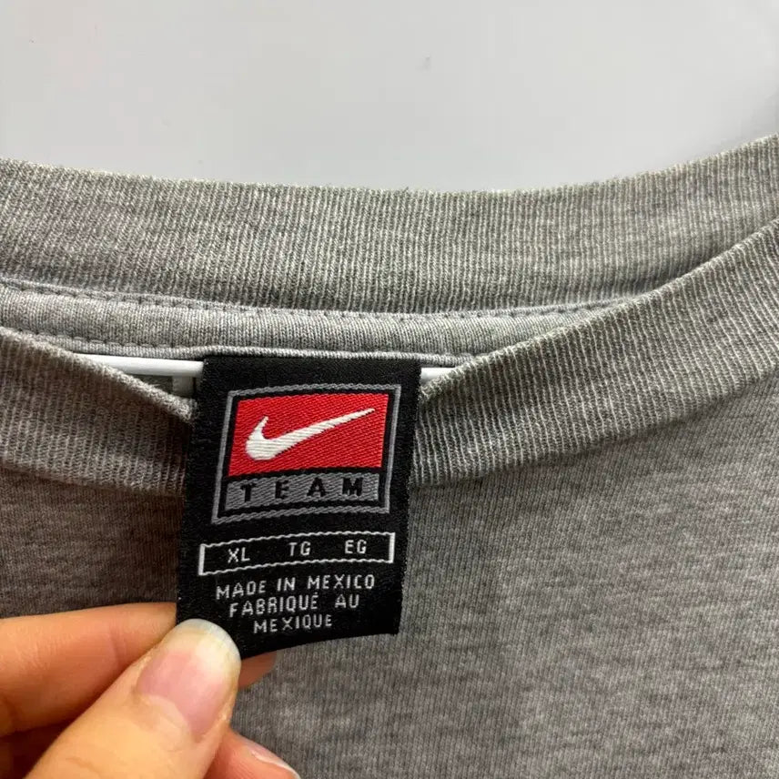[SOLD OUT] [XL] 나이키 MLB 뉴욕 양키스 그래픽 반팔 티셔츠 3.5