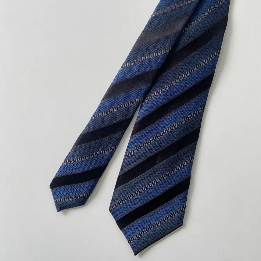 [BUNJANG] FENDI FF Monogram Silk Necktie / 펜디 (FENDI) FF 모노그램 정품 명품 넥타이