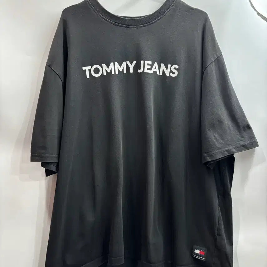 [BUNJANG] Tommy Jeans Oversized Big Logo Black T-shirt / [XXL] 타미진스 빅로고 오버핏 블랙 반팔 티셔츠 1.9