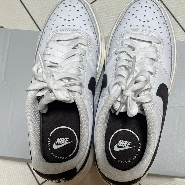 [BUNJANG] Nike Court Vision Low White/Brown Sneakers / 나이키 코트 비전 로우 흰/밤 225