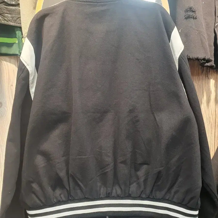 [BUNJANG] GRAY BLVD Varsity Jacket / [M] 그레이블러드(GRAY BLVD) 배색 바시티 점퍼