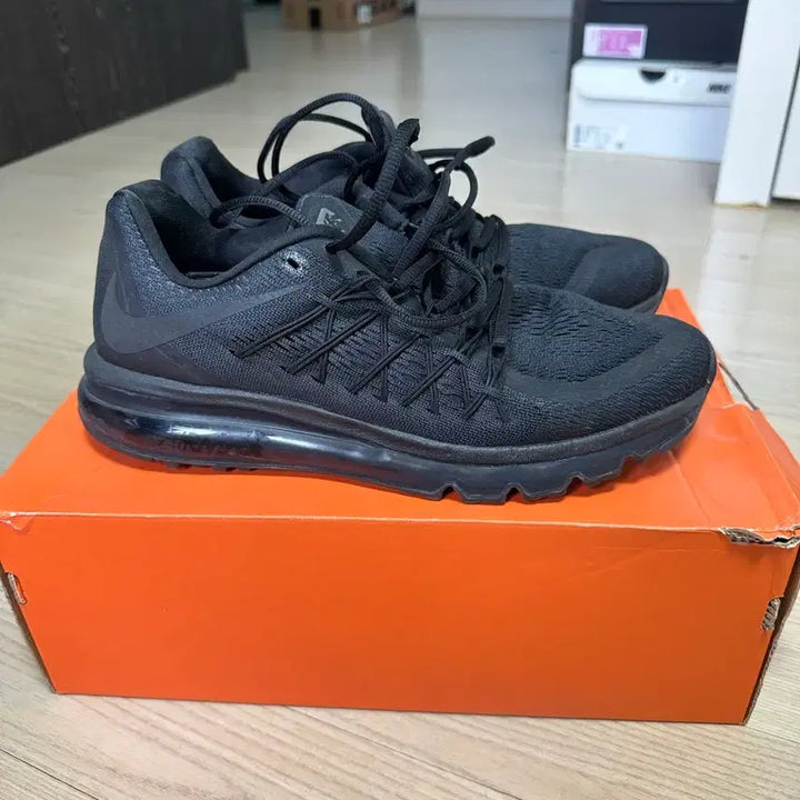 [BUNJANG] Nike Air Max 2015 Triple Black Sneakers / 나이키 에어맥스 2015 트리플블랙 265