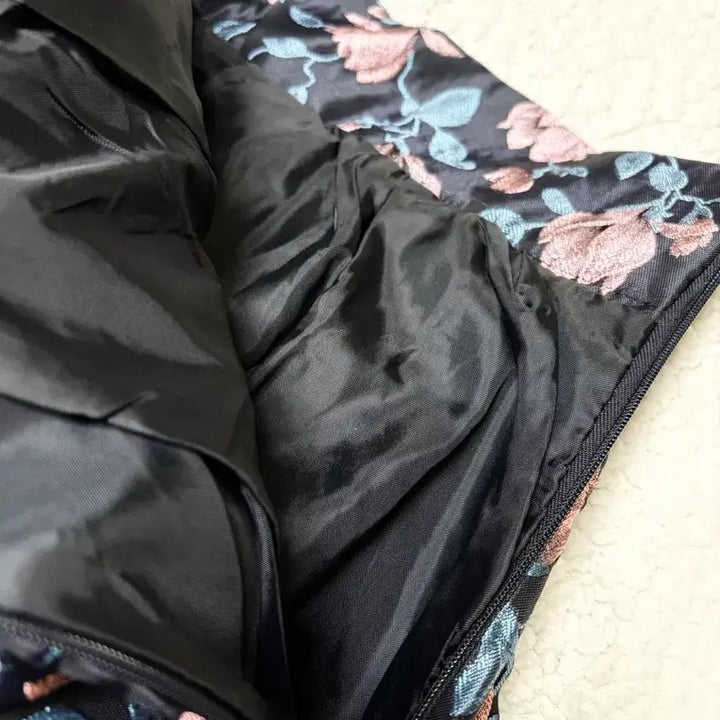 [BUNJANG] Rose Jacquard Full Skirt / 로즈 자가드 풀 스커트