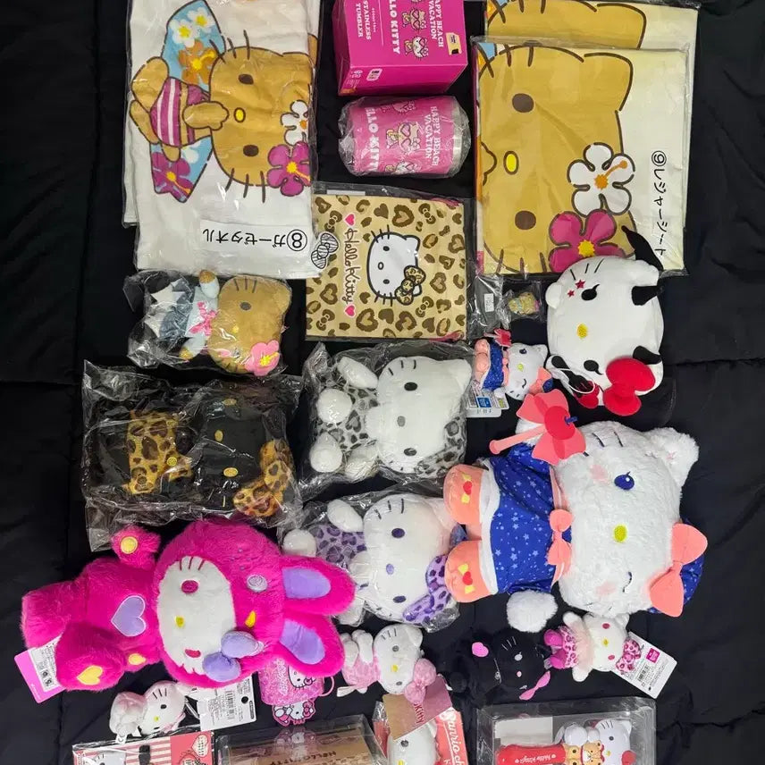 [BUNJANG] Hello Kitty Assorted Goods Collection / 키티 인형 키링 돗자리 타올 컵 서랍 빗 파우치 거울 머리핀 피규어