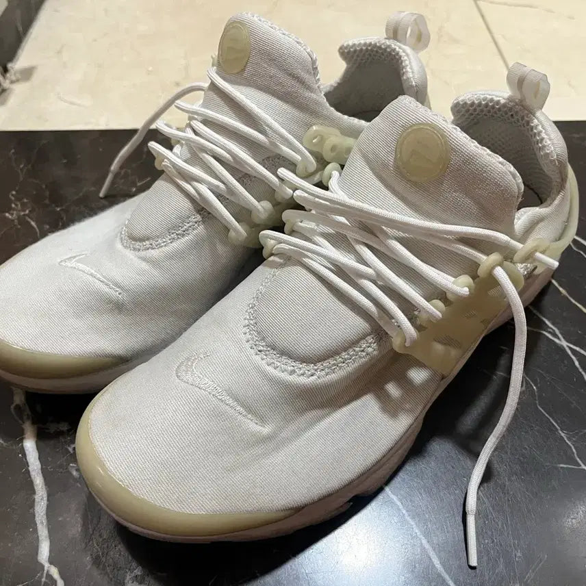 [SOLD OUT] 나이키 에어 프레스토 흰색 280mm