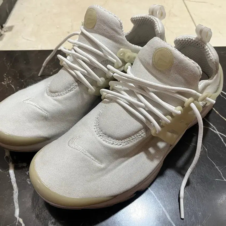 [SOLD OUT] 나이키 에어 프레스토 흰색 280mm