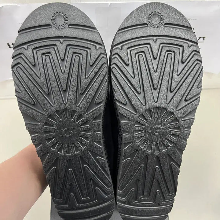 [BUNJANG] UGG Tasman 2 Slippers Black US 9 / 어그 타스만 2 슬리퍼 블랙 / US 9