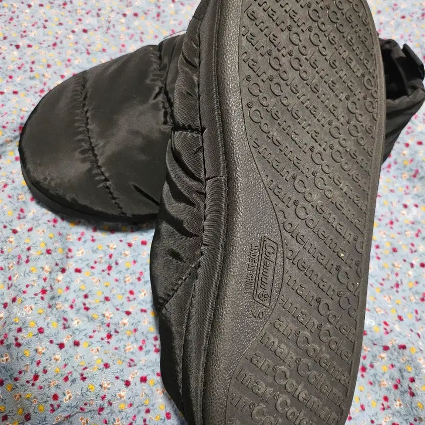 [BUNJANG] Coleman Bitter Padded Winter Slippers 240 / 콜맨(Coleman) 비터 방한 패딩 슬리퍼 240