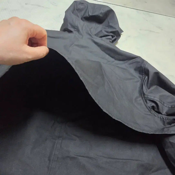 [BUNJANG] Studio Tomboy Black Hooded Jumper / 스튜디오 톰보이 블랙 후드 점퍼