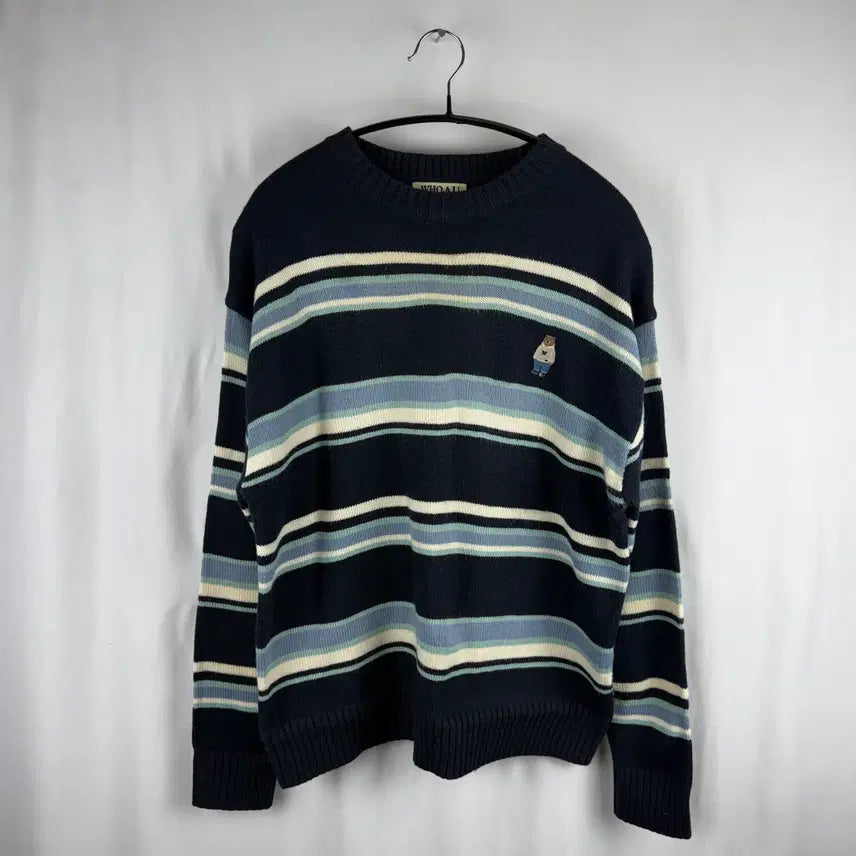 [BUNJANG] Who.A.U Stripe Bear Round Knit / S) 후아유 스트라이프 베어 라운드 니트