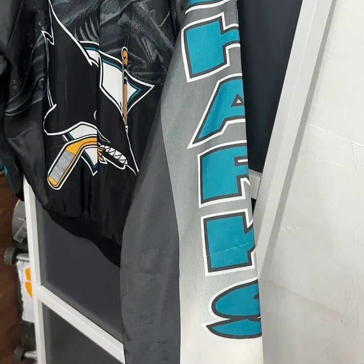 [BUNJANG] American Vintage San Jose Sharks Bomber Jacket / 90s American Vintage 올드스쿨 산호세 샤크스 봄버 자켓