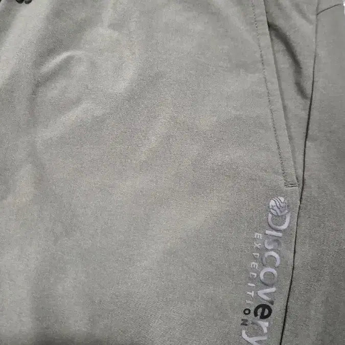 [BUNJANG] Discovery Khaki Shorts / 디스커버리 카키 반바지