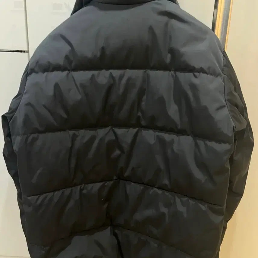 [BUNJANG] Theory Dark Charcoal Puffer Jacket / 띠어리 다크차콜 푸퍼패딩 105-108