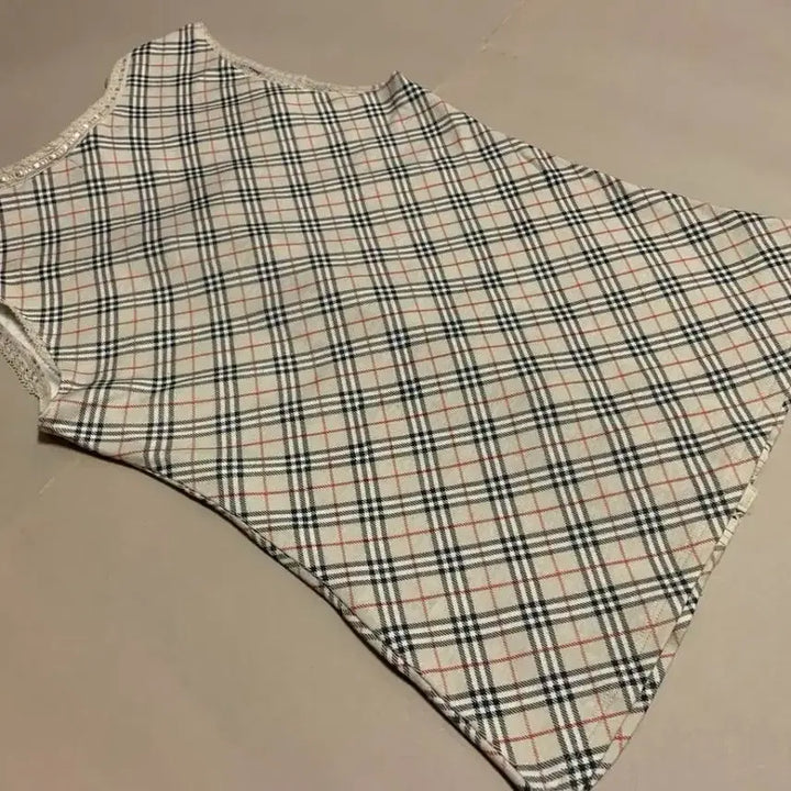 [BUNJANG] Burberry Blue Label Nova Check Lace Sleeveless Top / (새상품)버버리 라떼맛 블루라벨 노바체크 슬리브리스