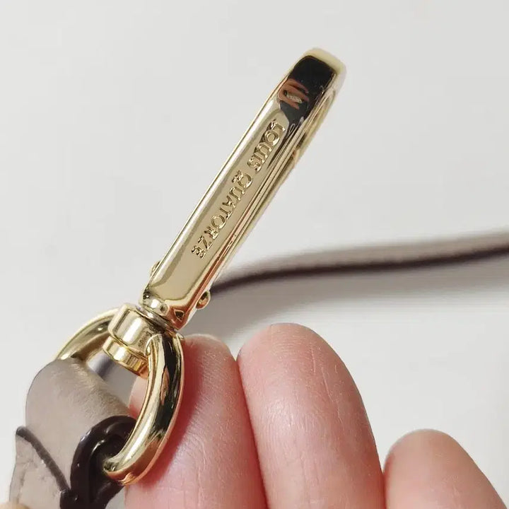 [BUNJANG] Louis Quatorze Beige Leather Strap / 루이까또즈 스트랩 (보관만)
