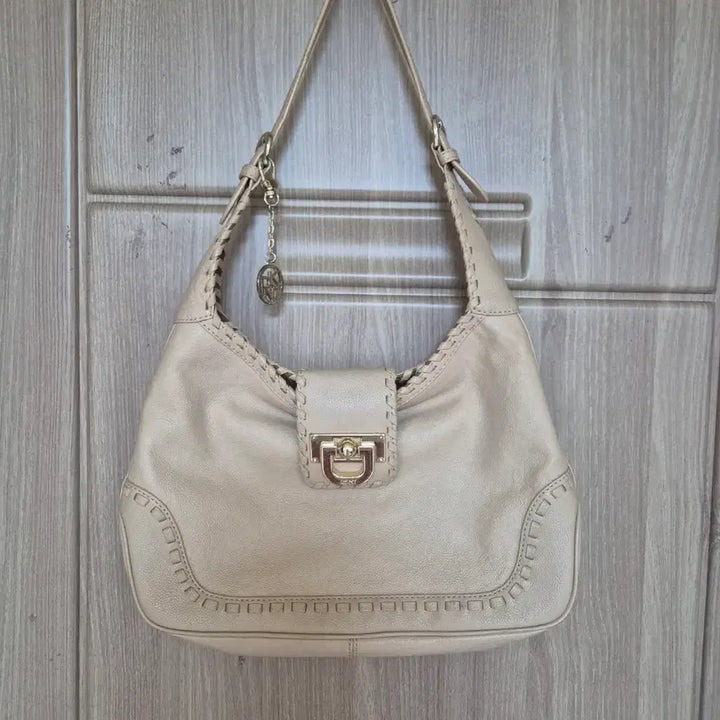 [BUNJANG] DKNY Leather Shoulder Bag (Women&