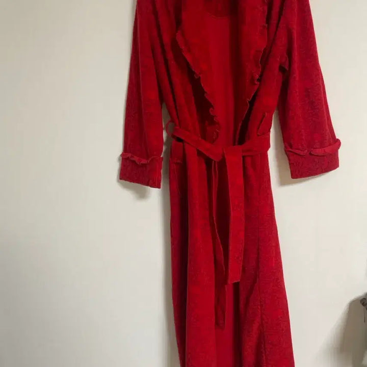 [BUNJANG] Japanese Red Flower Pattern Velvet Robe / 일본산 레드 플라워 패턴 벨벳 가운