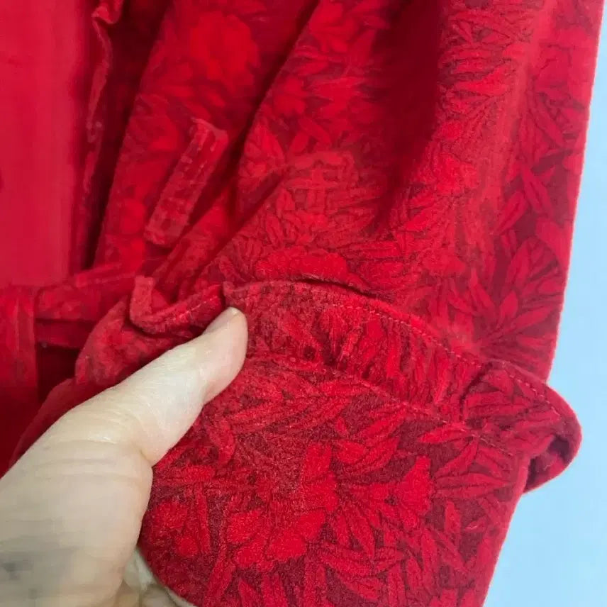 [BUNJANG] Japanese Red Flower Pattern Velvet Robe / 일본산 레드 플라워 패턴 벨벳 가운