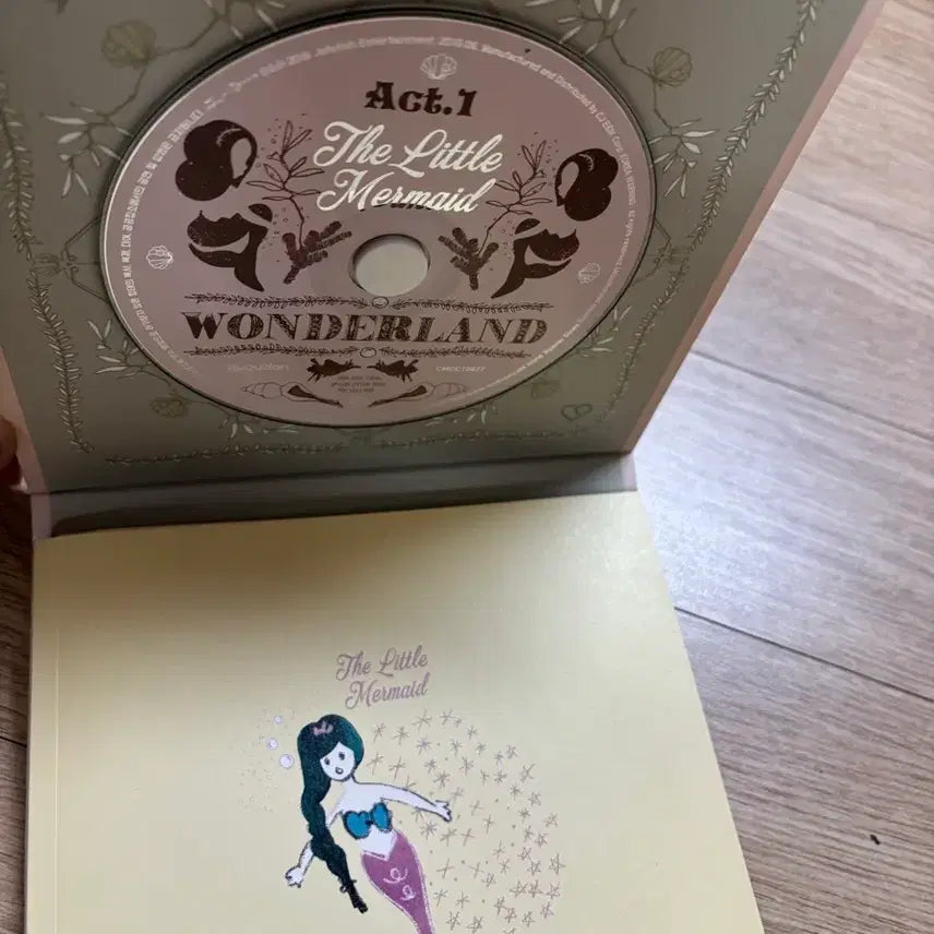 [SOLD OUT] 구구단 Wonderland 친필 싸인 앨범