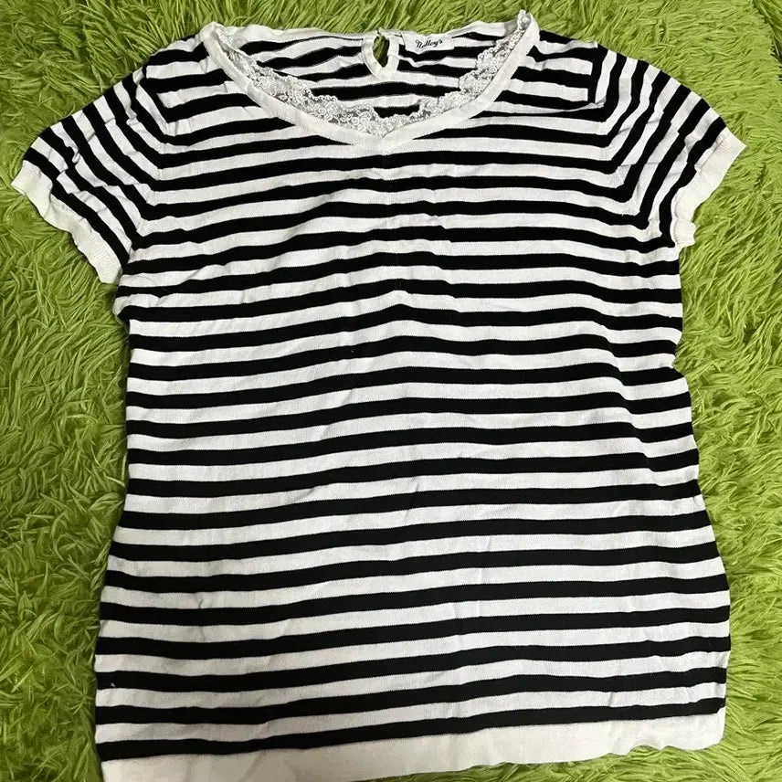 [BUNJANG] Striped Lace Layered Short-Sleeve Knit / 단가라 레이스 레이어드 반팔 니트