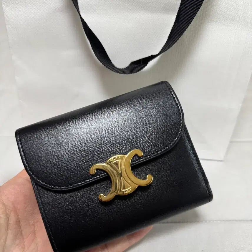 [BUNJANG] Celine Triomphe Flap Wallet / [상태좋음/정품] 셀린느 트리옹프 플랩 지갑