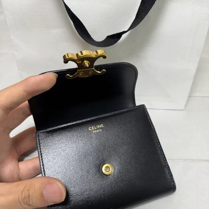 [BUNJANG] Celine Triomphe Flap Wallet / [상태좋음/정품] 셀린느 트리옹프 플랩 지갑
