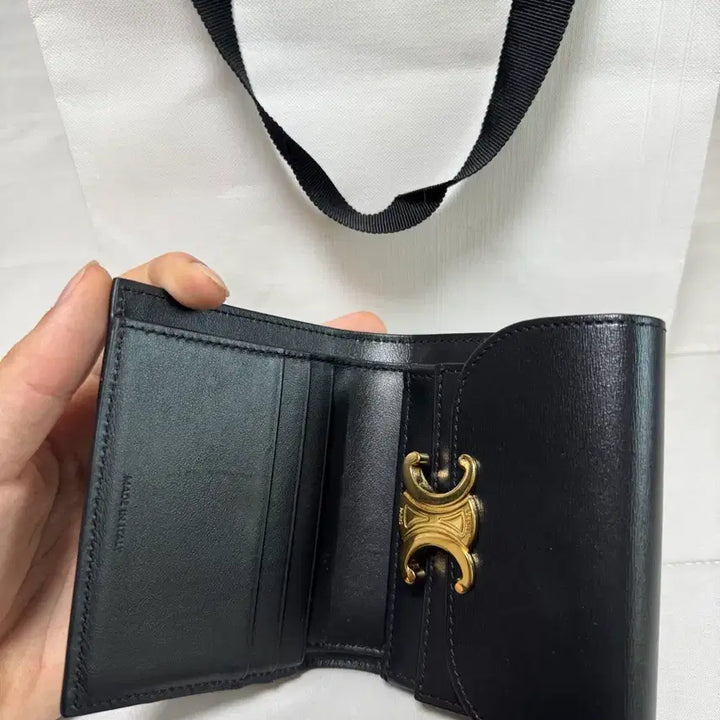 [BUNJANG] Celine Triomphe Flap Wallet / [상태좋음/정품] 셀린느 트리옹프 플랩 지갑