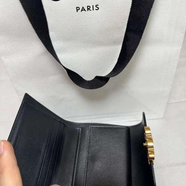 [BUNJANG] Celine Triomphe Flap Wallet / [상태좋음/정품] 셀린느 트리옹프 플랩 지갑