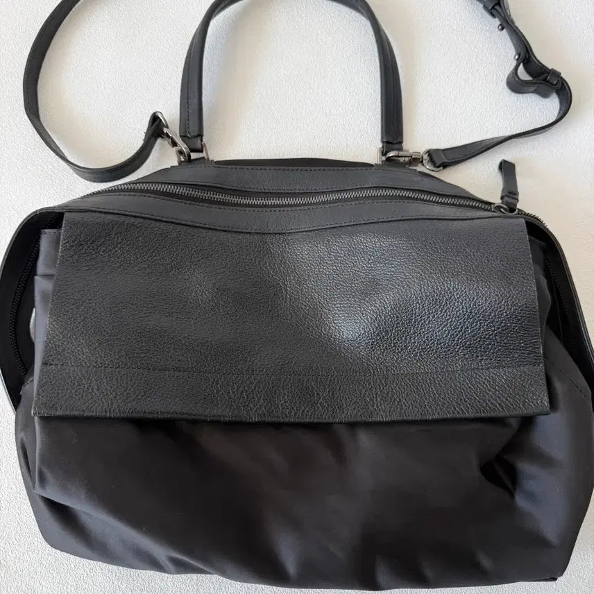 [BUNJANG] KUHO Leather &amp; Fabric Tote Crossbag / 구호(KUHO) 레더&amp;원단 토트 크로스백