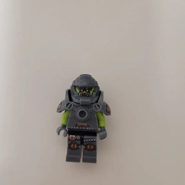 [BUNJANG] Lego Minifigures Season 9 Alien Avenger / 레고 미피 시즌9 외계어벤져