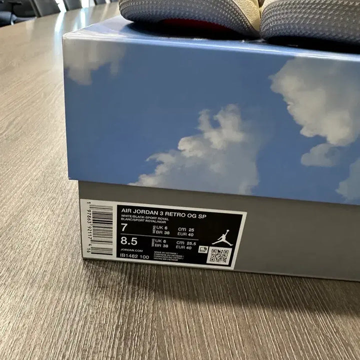 [BUNJANG] Jordan 3 Seoul Sneakers / (250)조던3서울