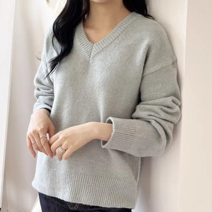 [BUNJANG] Overfit Twinkle V-Neck Long Sleeve Knit Top / 오버핏 트윙클 브이넥 긴팔니트티