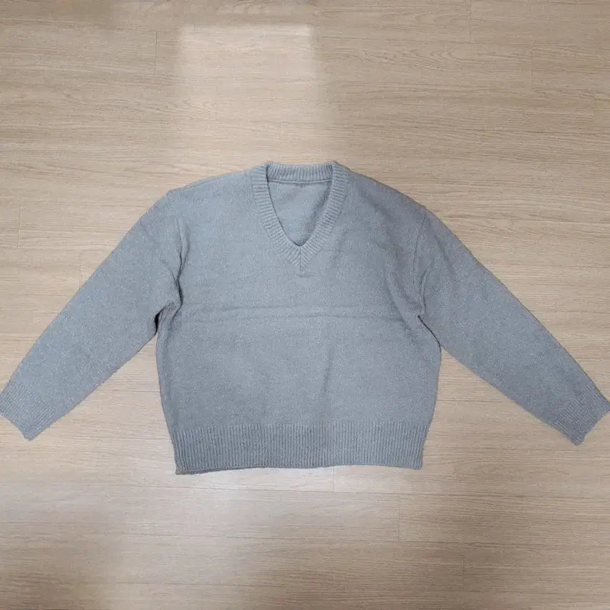 [BUNJANG] Overfit Twinkle V-Neck Long Sleeve Knit Top / 오버핏 트윙클 브이넥 긴팔니트티