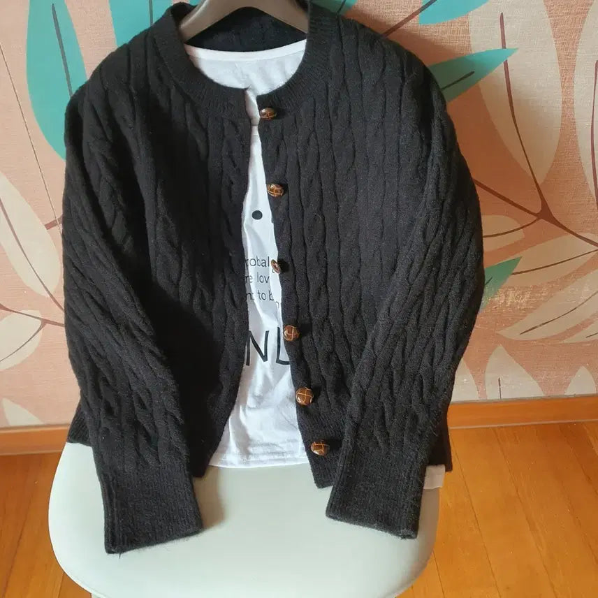 [BUNJANG] Black Cable Knit Cardigan, M / 가격인하: 꽈배기 검정 가디건 ,M