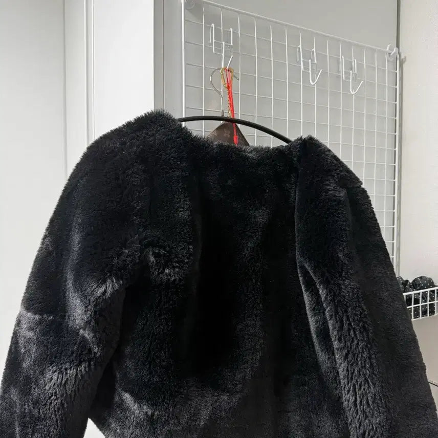 [SOLD OUT] 여성 퍼자켓 블랙