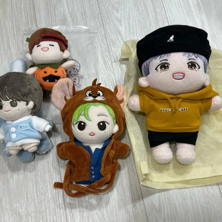 [SOLD OUT] 슈퍼주니어 은혁 동해 려욱 인형 일괄