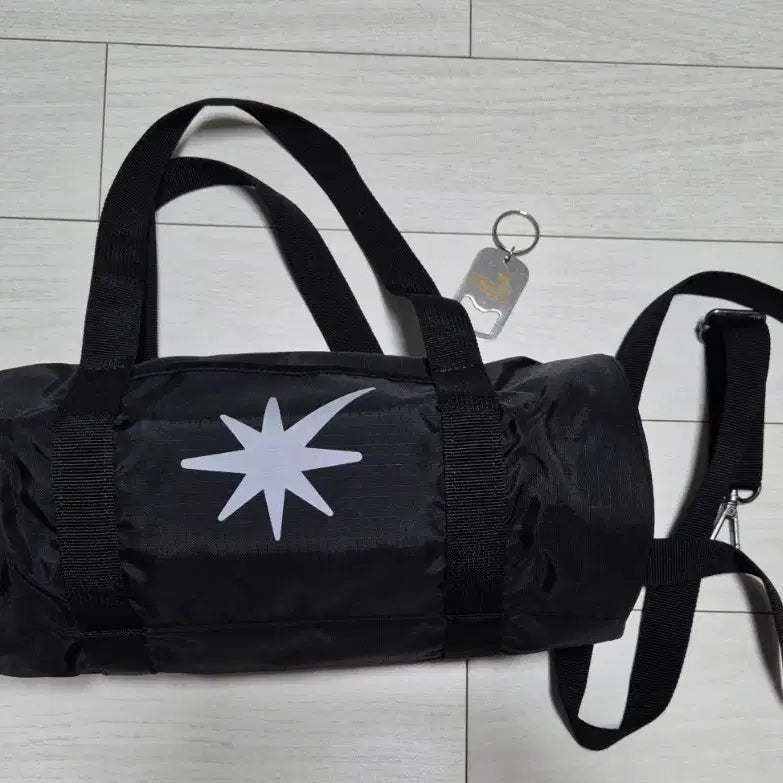 [BUNJANG] Baekhyun Lightstick Pouch Bag / 백현응원봉 파우치가방+앨범키링