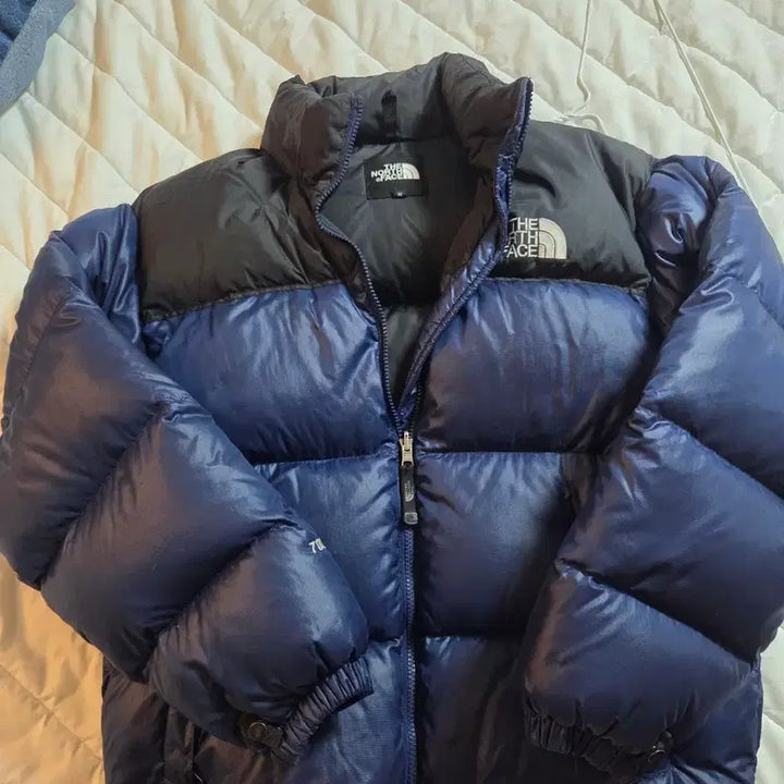 [BUNJANG] The North Face 700 Vintage Nuptse Padded Jacket / 노스페이스 700 빈티지 눕시 패딩 네이비/블랙 골드윈코리아제품