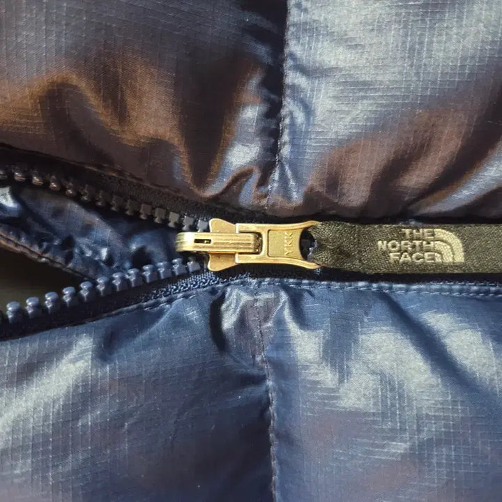 [BUNJANG] The North Face 700 Vintage Nuptse Padded Jacket / 노스페이스 700 빈티지 눕시 패딩 네이비/블랙 골드윈코리아제품