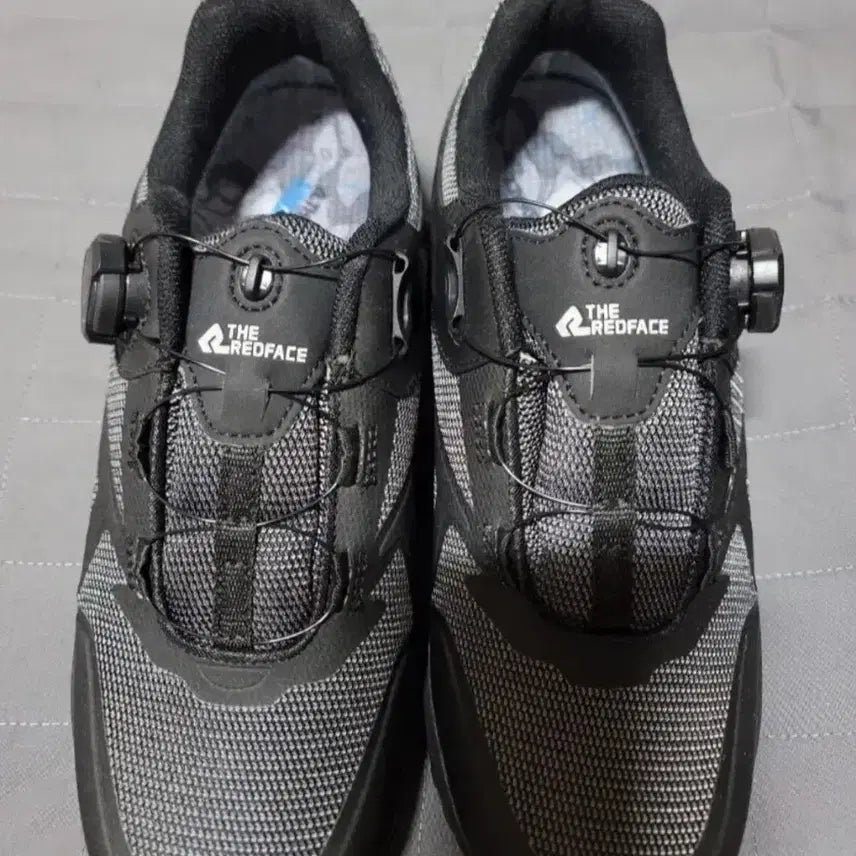 [BUNJANG] Redface Tracking Shoes / 레드페이스 트래킹화