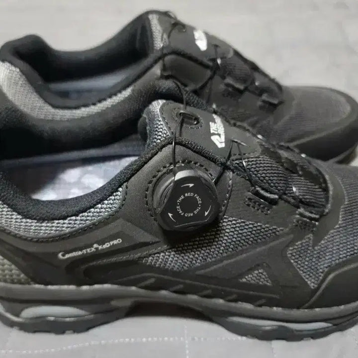 [BUNJANG] Redface Tracking Shoes / 레드페이스 트래킹화
