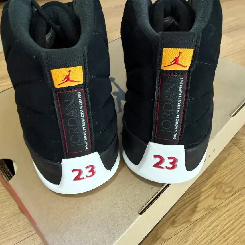 [BUNJANG] Nike Air Jordan 12 Retro Black Sneakers / 나이키 에어 조던 12 레트로 블랙 285mm