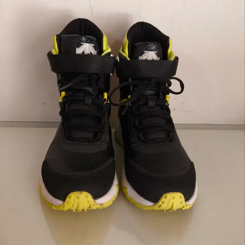 [BUNJANG] Descente Park Bo-gum Ski &amp; Snowboard Boots 260mm / 260mm 데상트 박보검 스키화 보드화