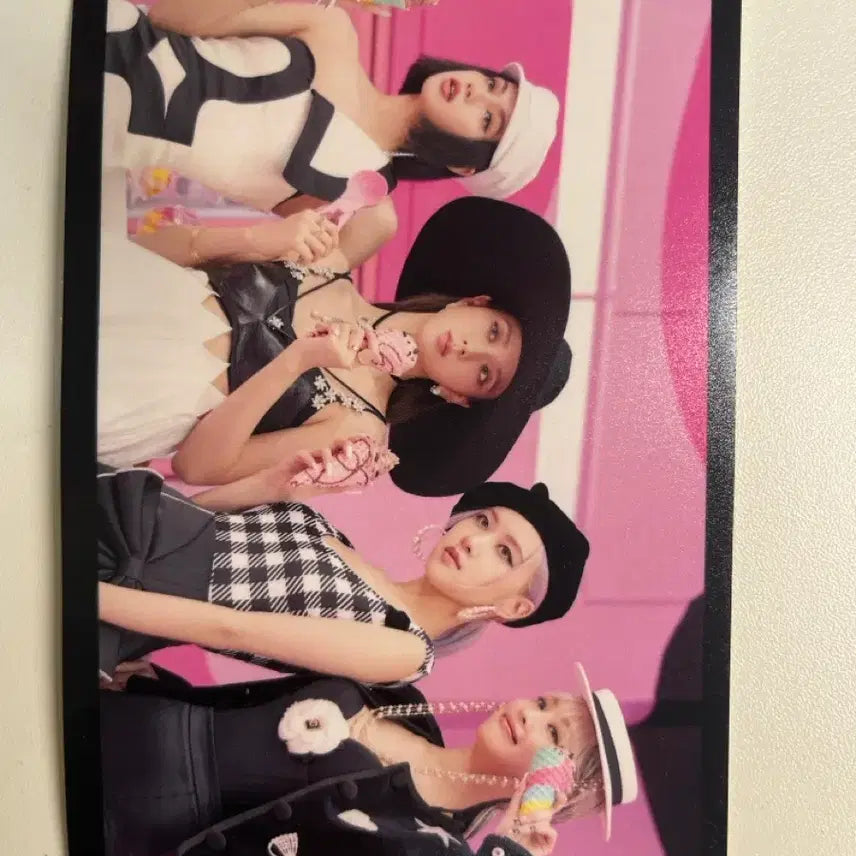 [BUNJANG] BLACKPINK Ice Cream Version Photocard Set / 블랙핑크 굿즈 (블랙핑크 필름 포토+포토 카드세트_아이스크림버전)