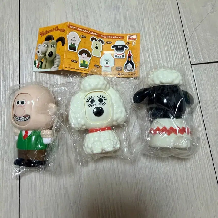 [BUNJANG] Wallace and Gromit Face Change Figure / 택포/ 월레스와 그로밋 페이스 체인지 피규어