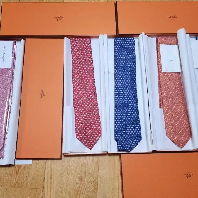 [BUNJANG] Hermès and Ferragamo Silk Necktie Bundle Set / 에르메스 페레가모 넥타이
