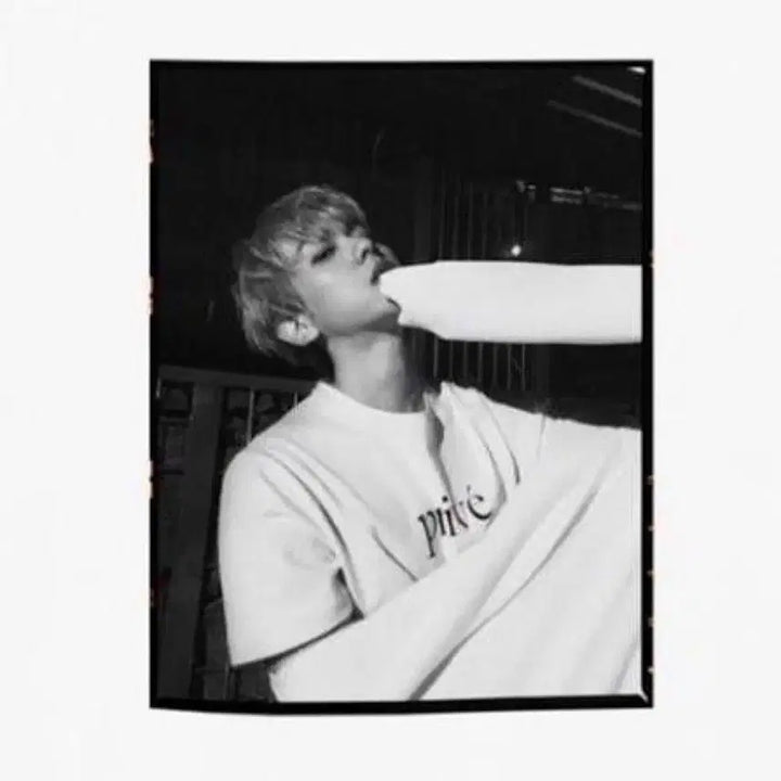 [SOLD OUT] 프리베 prive X 백현 반팔 티셔츠 미개봉 새상품 L
