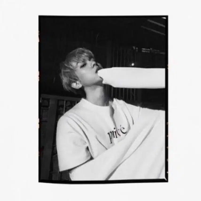 [SOLD OUT] 프리베 prive X 백현 반팔 티셔츠 미개봉 새상품 L