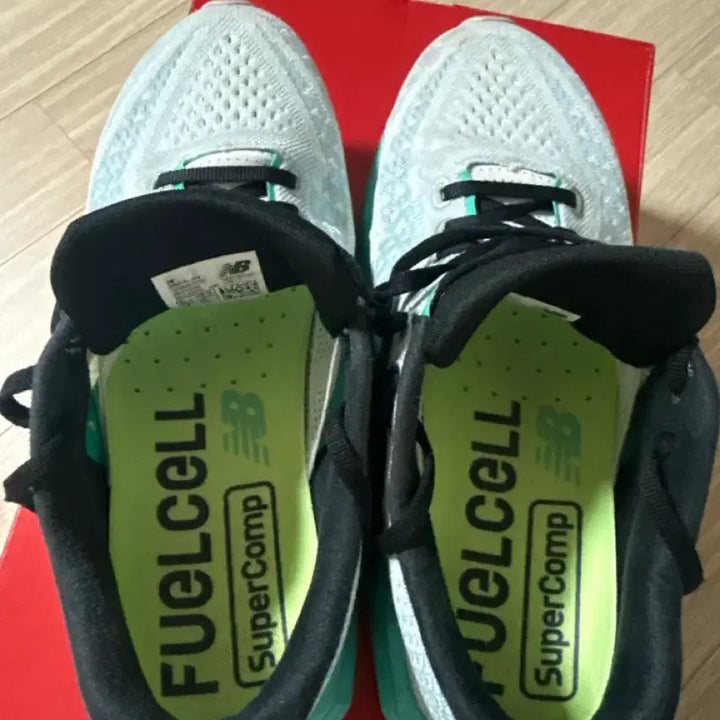 [BUNJANG] New Balance Trainer v3 Sneakers / 뉴발란스 트레이너v3 2702E